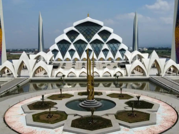 Masjid Raya Al Jabbar