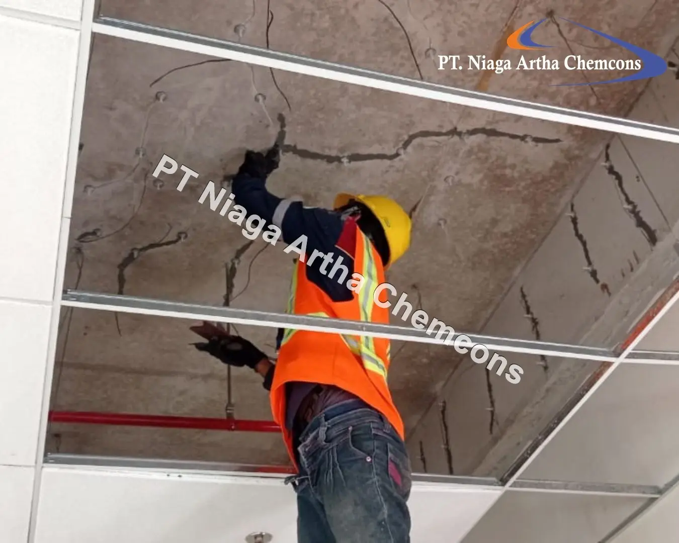 Injeksi Epoxy PT Niaga Artha Chemcons di salah satu Bangunan Jasa Komersial di Jakarta